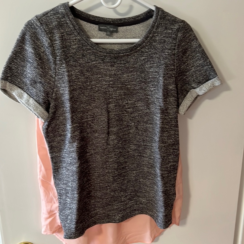Women’s Market & Spruce Short Sleeve Gray and Peach Blouse - size medium